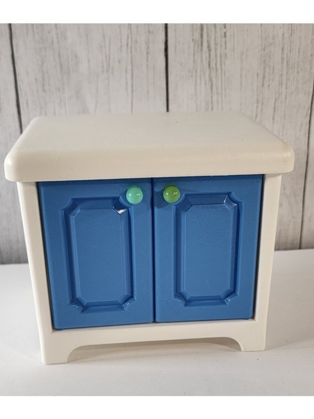 VINTAGE LITTLE TIKES MY SIZE DOLLHOUSE CABINET TV CART NIGHT STAND FURNITURE